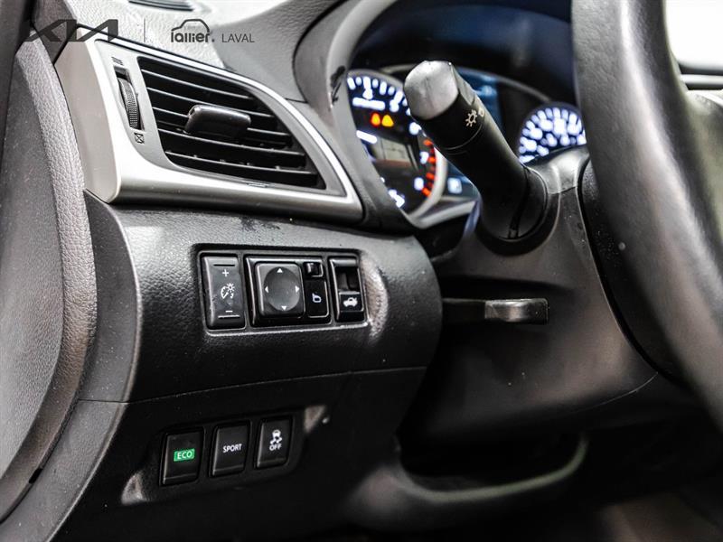 2018 Nissan Sentra - Image 16