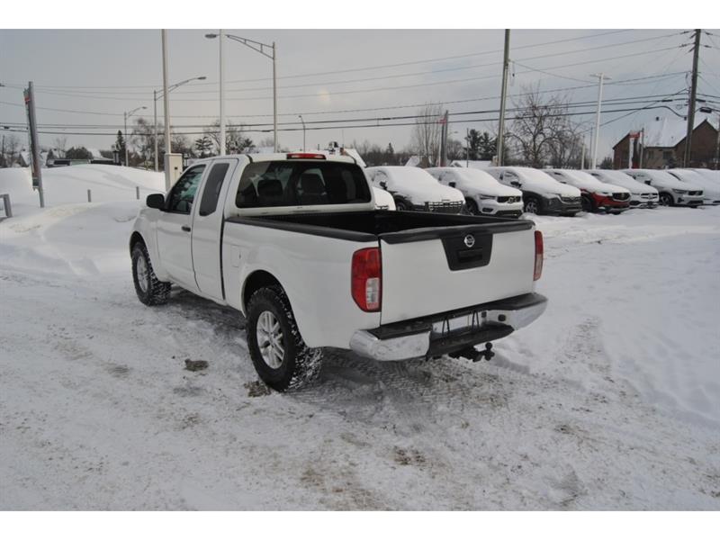 2015 Nissan Frontier - Image 3