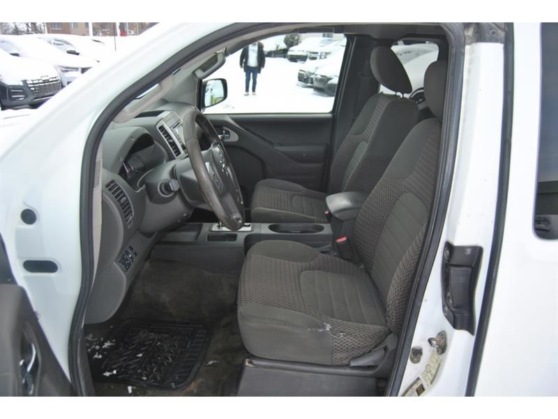 2015 Nissan Frontier - Image 9