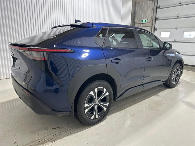 2023 Toyota BZ4X - Image 11