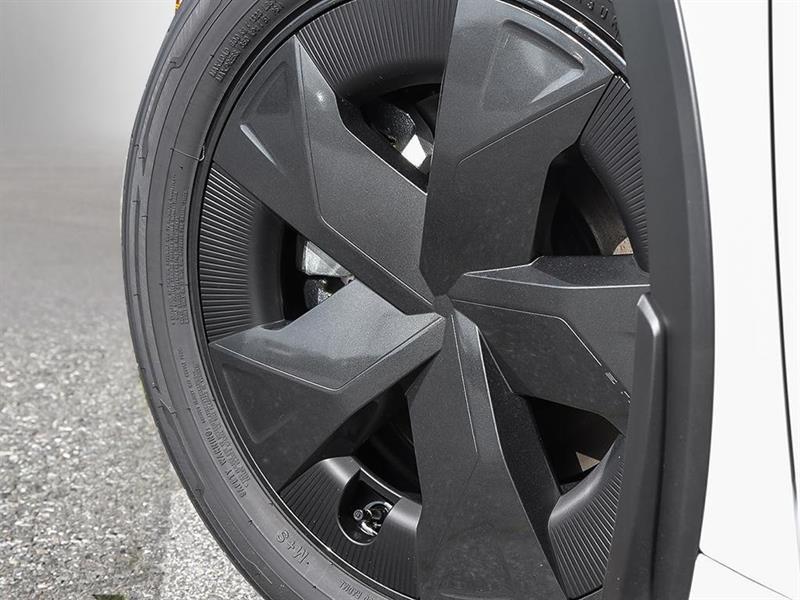 2026 Toyota Prius - Image 8