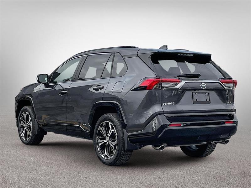 2025 Toyota RAV4 - Image 4