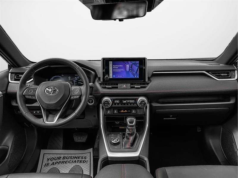 2025 Toyota RAV4 - Image 18