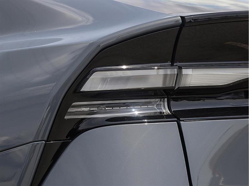 2026 Toyota Prius - Image 11