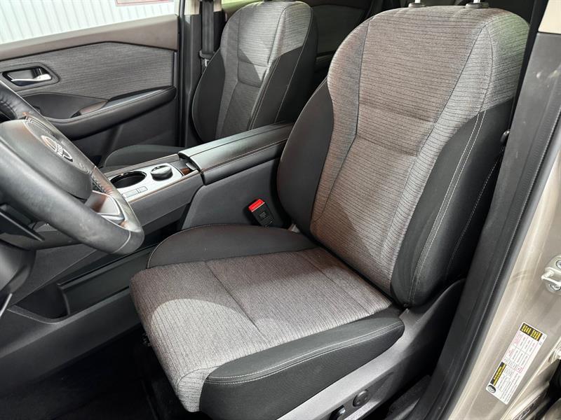 2023 Nissan Rogue - Image 7