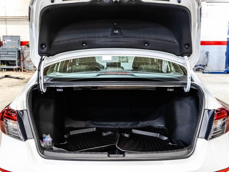 2025 Honda Civic - Image 15