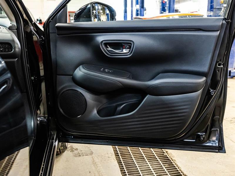 2025 Honda HR-V - Image 16