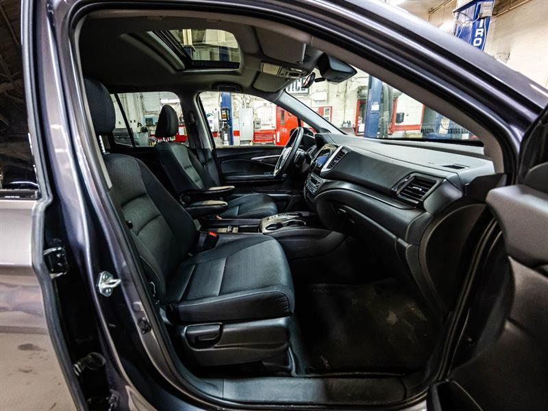 2020 Honda Ridgeline - Image 18