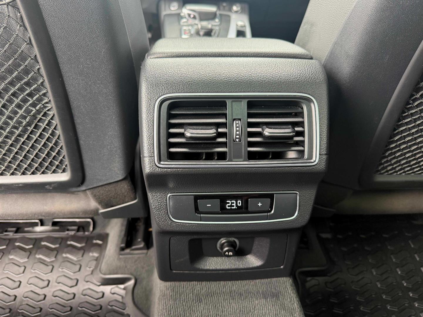 audi Q5 2019 - 31