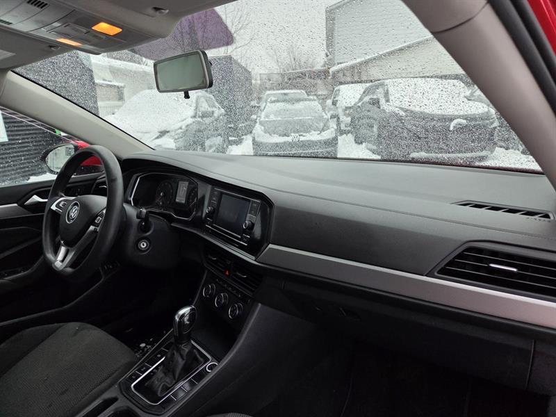 2019 Volkswagen Jetta - Image 10