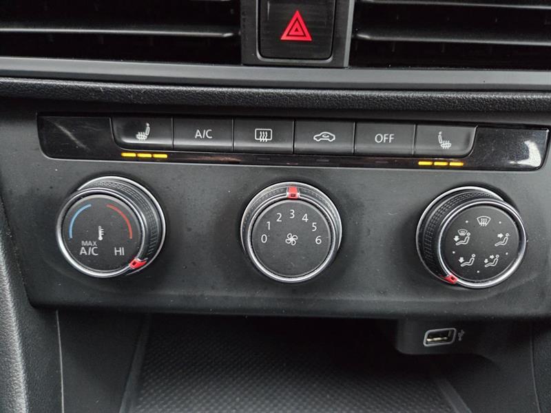 2019 Volkswagen Jetta - Image 21