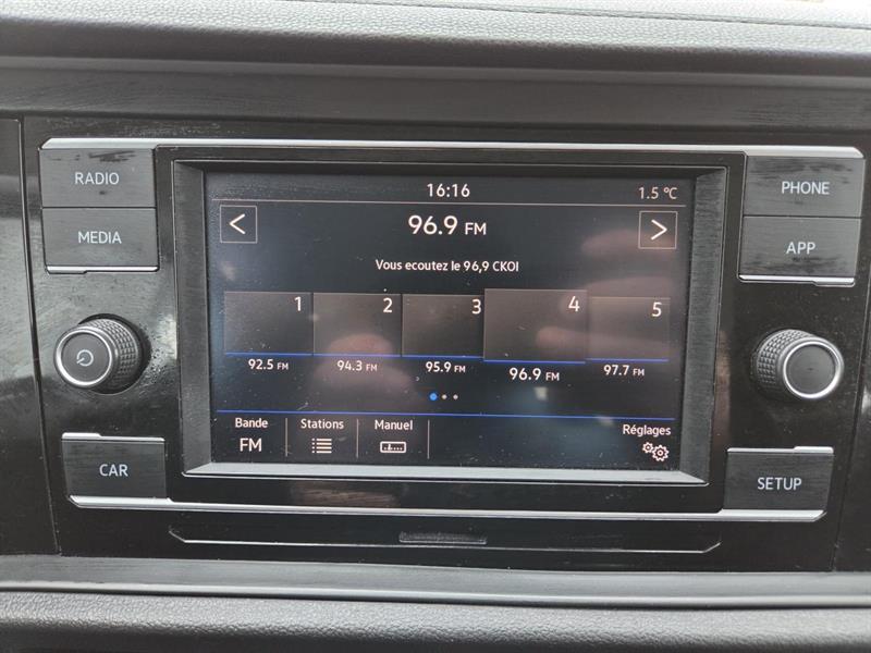 2019 Volkswagen Jetta - Image 22