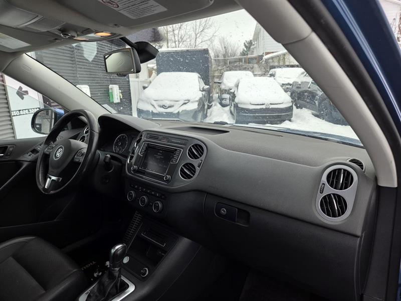 2017 Volkswagen Tiguan - Image 10