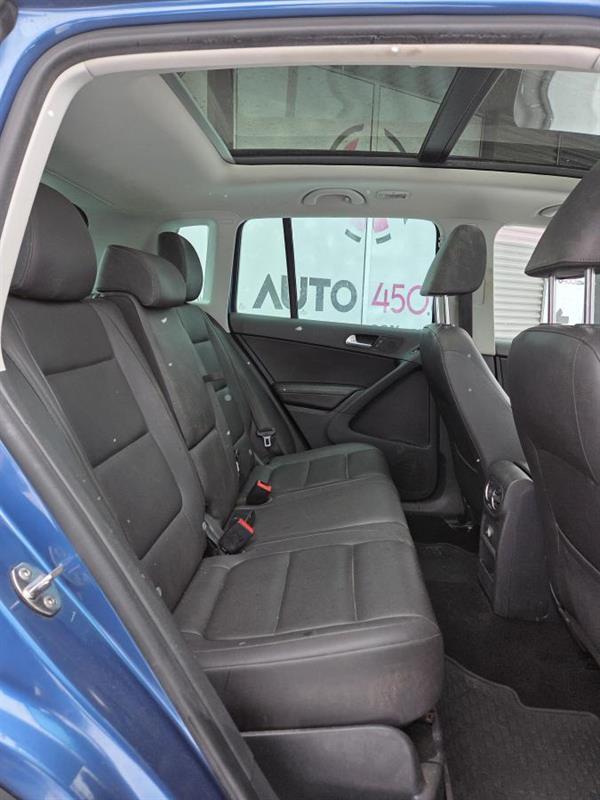 2017 Volkswagen Tiguan - Image 12