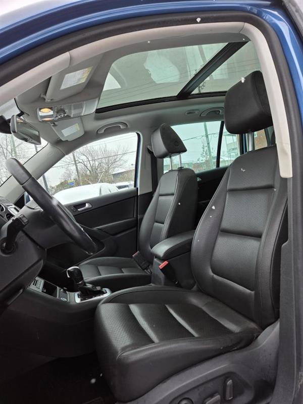 2017 Volkswagen Tiguan - Image 16