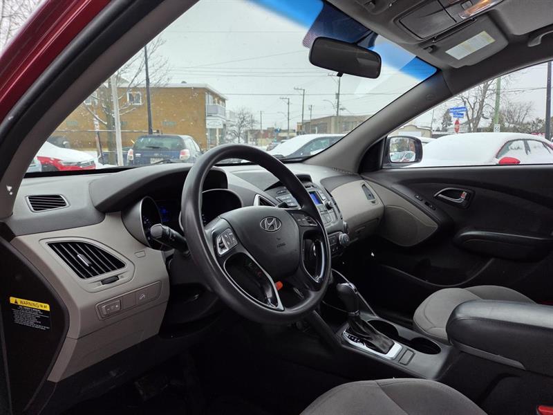 2015 Hyundai Tucson - Image 14