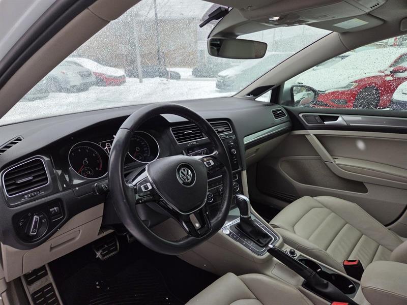 2019 Volkswagen Golf - Image 15