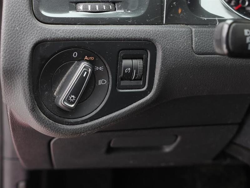 volkswagen Golf 2019 - 23