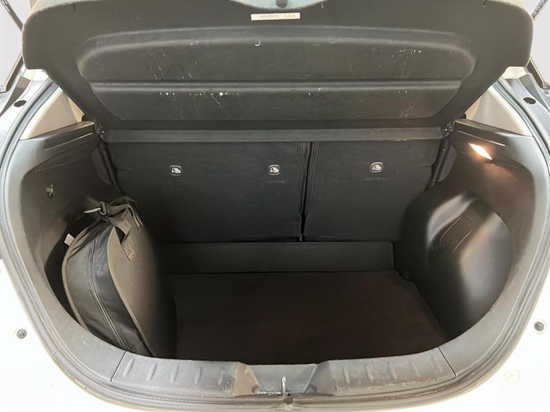 nissan LEAF 2023 - 12