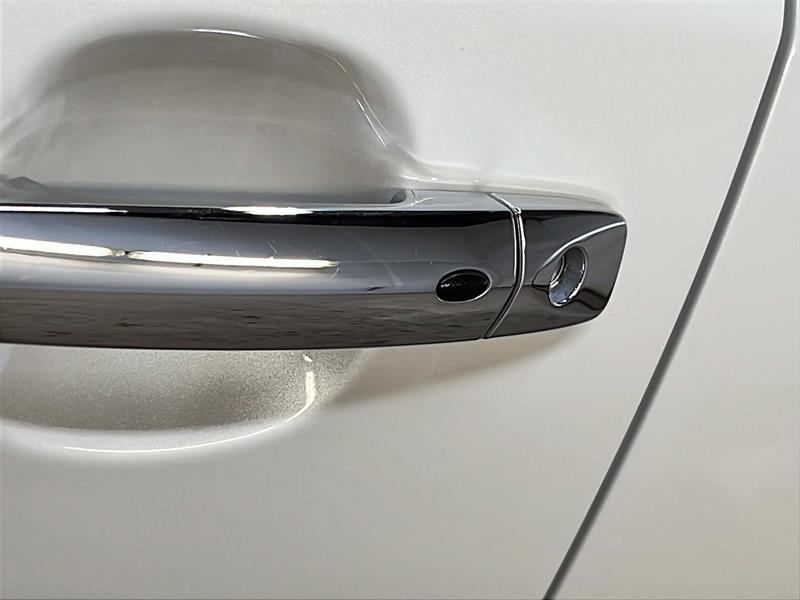 nissan LEAF 2023 - 25