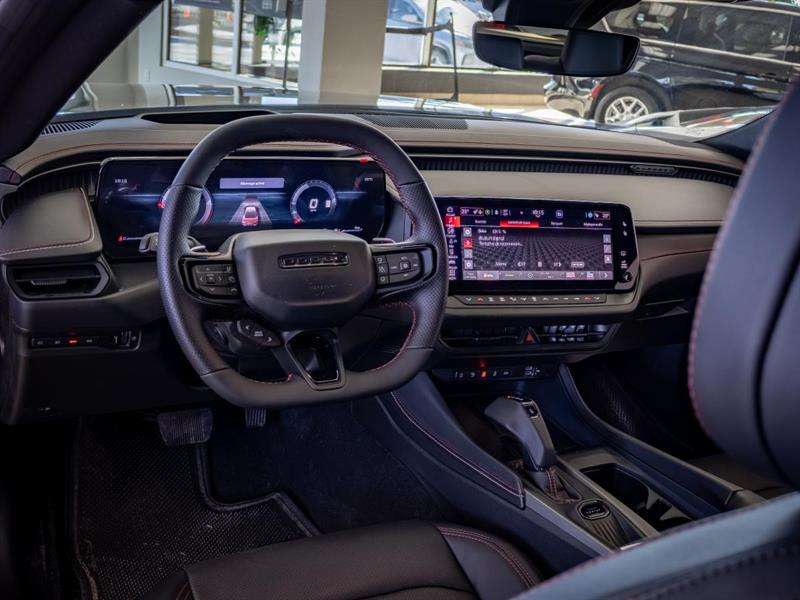 dodge Charger 2026 - 10
