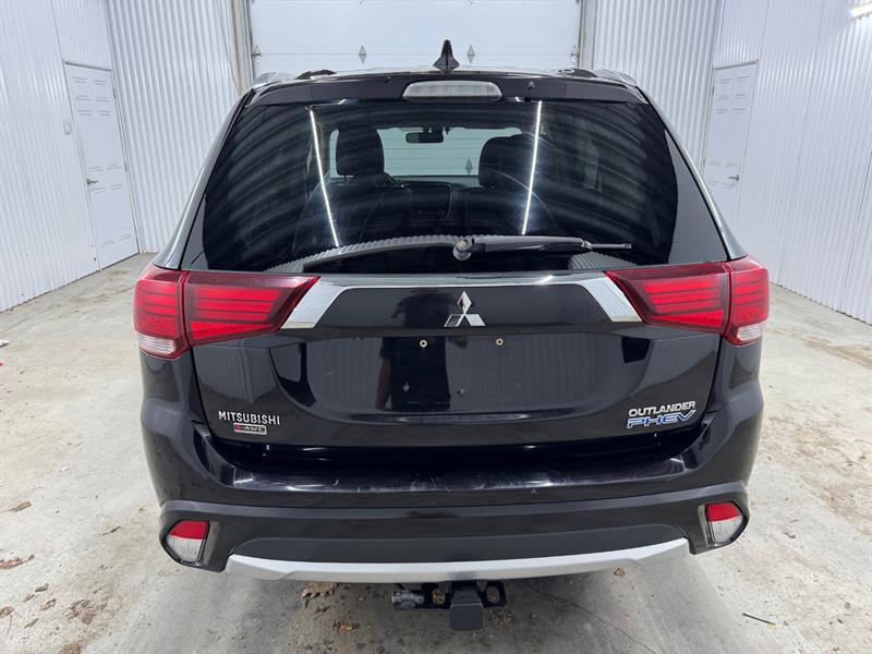 mitsubishi Outlander rechargeable 2018 - 7