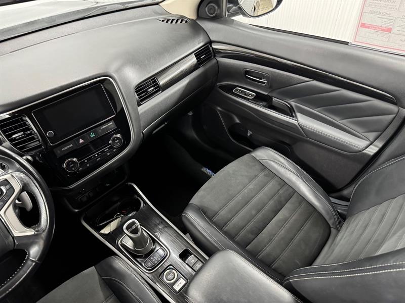 mitsubishi Outlander rechargeable 2018 - 19