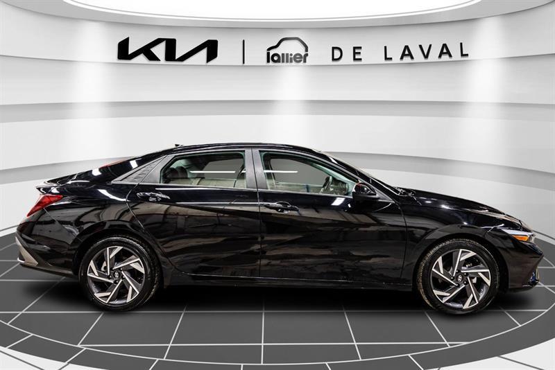 2025 Hyundai Elantra - Image 8