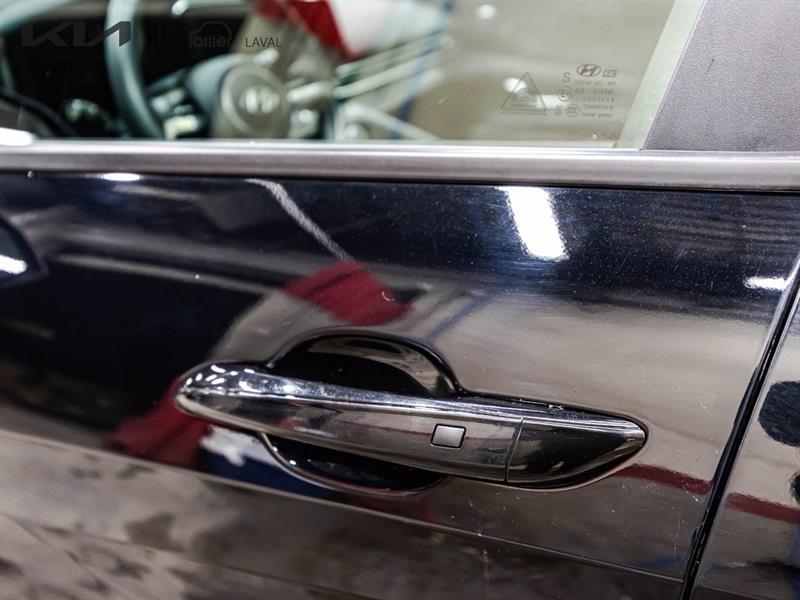 2025 Hyundai Elantra - Image 11