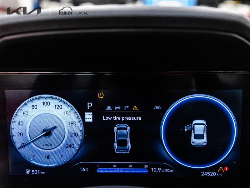 2025 Hyundai Elantra - Image 24