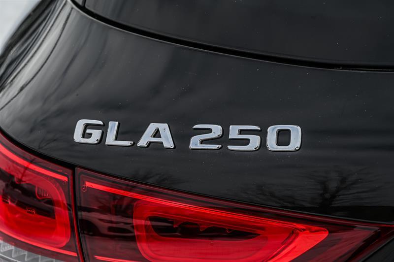 2022 Mercedes-Benz GLA - Image 12
