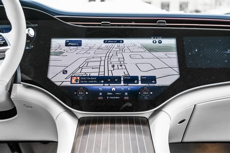 2025 Mercedes-Benz EQS - Image 28