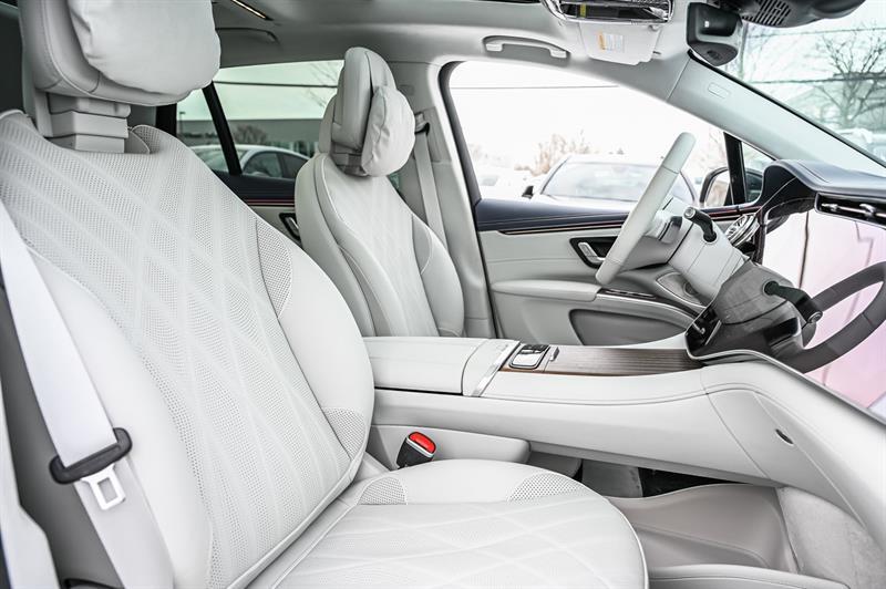 2025 Mercedes-Benz EQS - Image 30