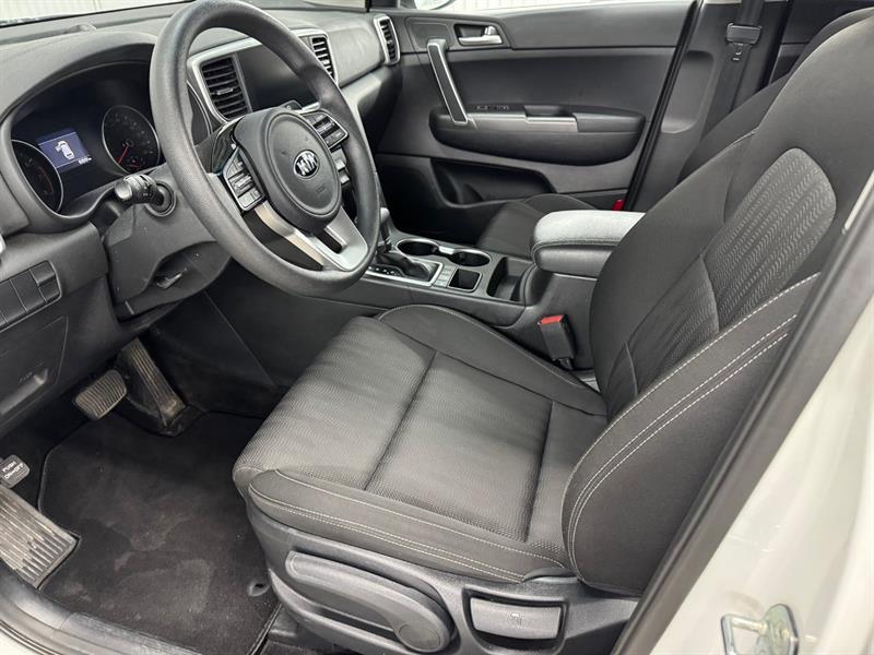 2022 Kia Sportage - Image 14
