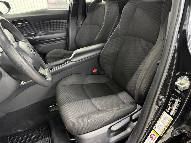 2019 Toyota C-HR - Image 10