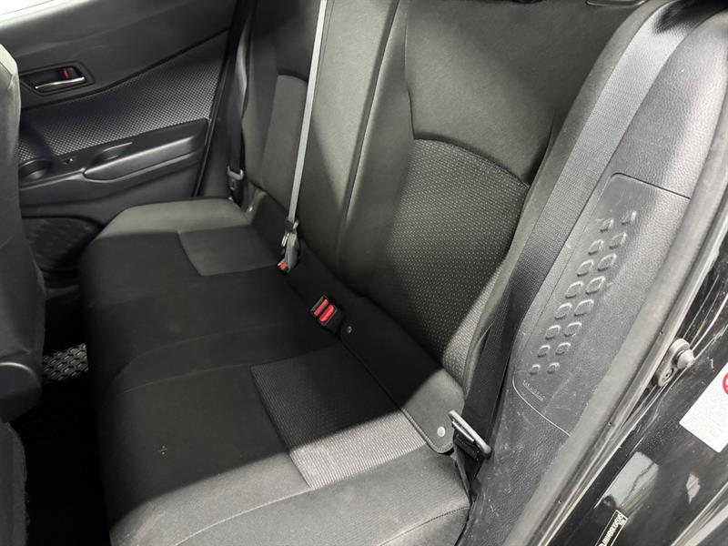 2019 Toyota C-HR - Image 14