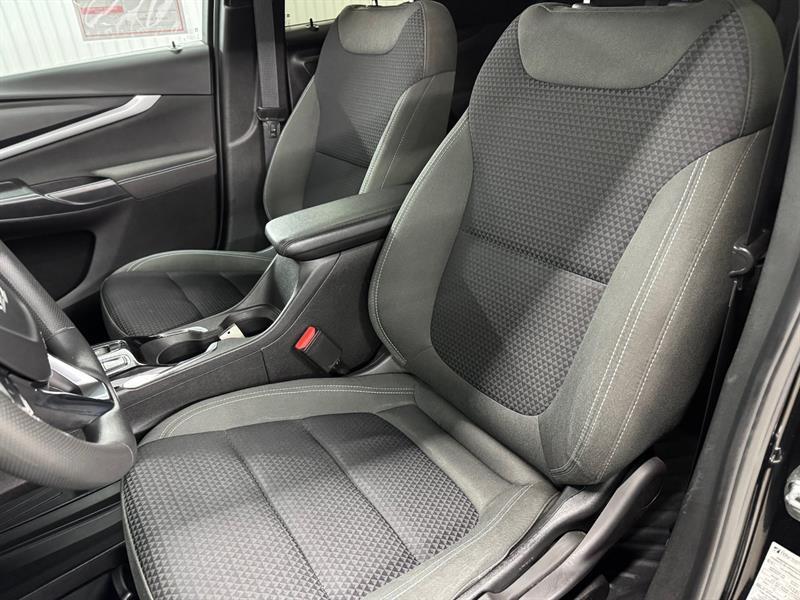 2023 Chevrolet Bolt - Image 19