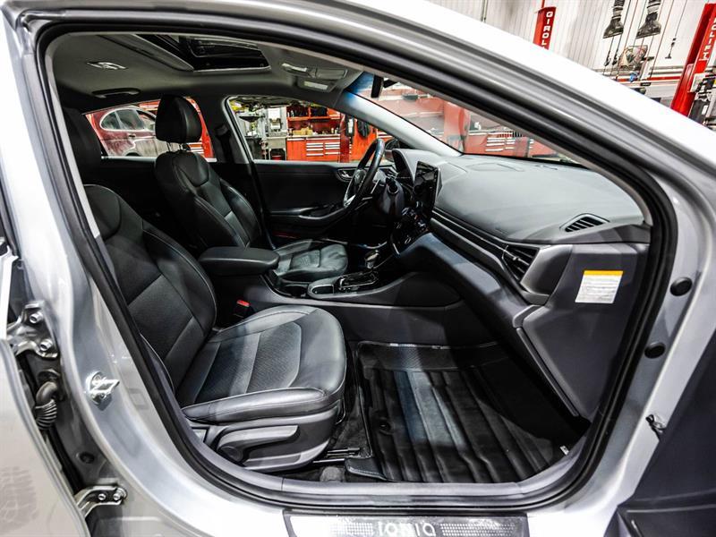 2022 Hyundai Ioniq - Image 19