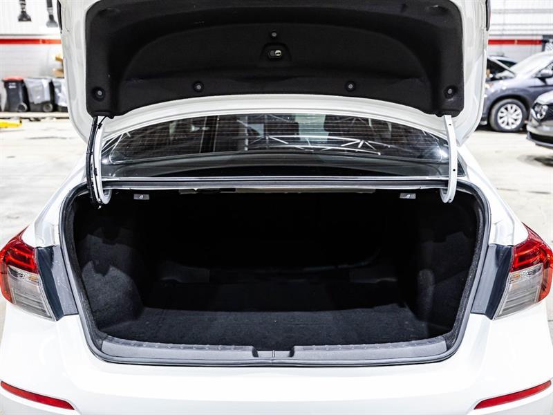 2022 Honda Civic - Image 15