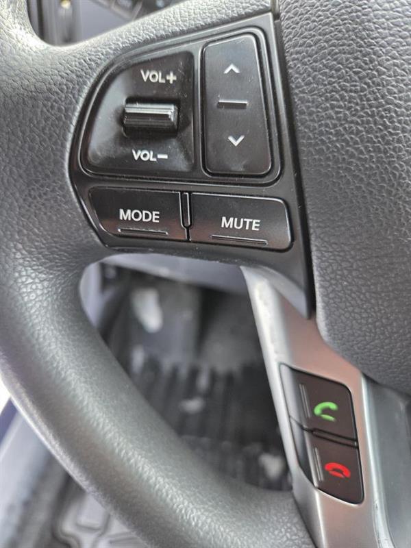 2013 Kia Rio - Image 16