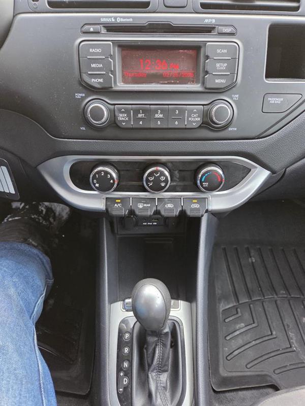 2013 Kia Rio - Image 18