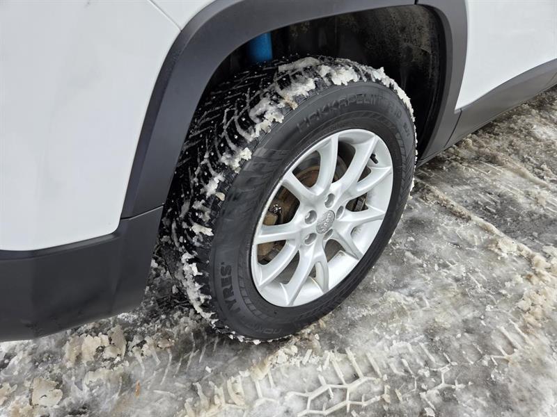 2015 Jeep Grand Cherokee - Image 8