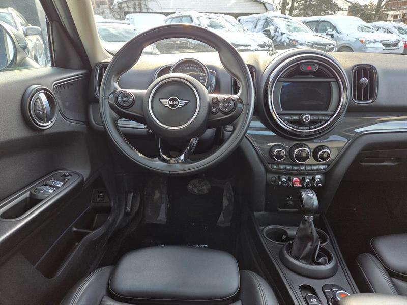 2019 Mini Countryman - Image 14
