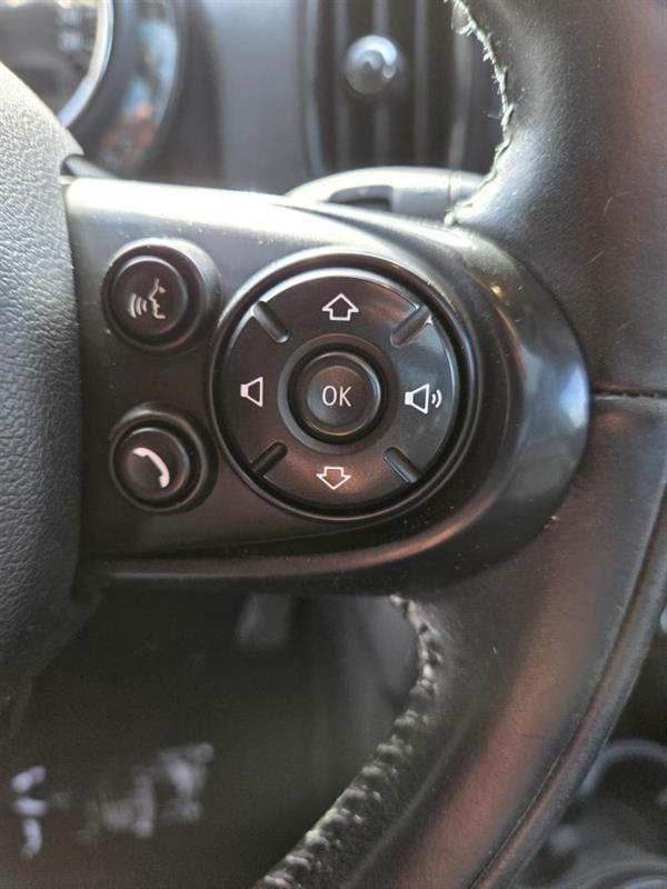 2019 Mini Countryman - Image 19