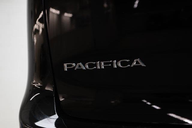 chrysler Pacifica 2024 - 8