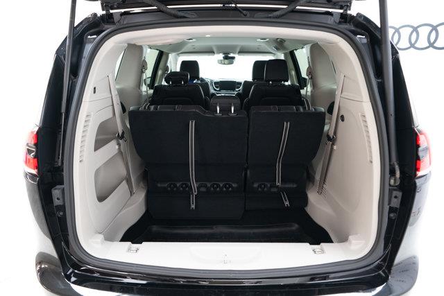 chrysler Pacifica 2024 - 10