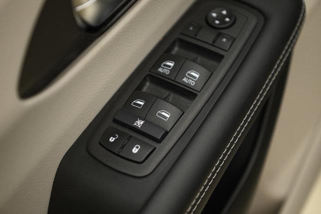 chrysler Pacifica 2024 - 12
