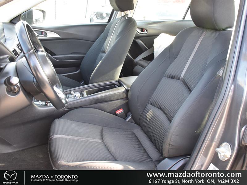 mazda Mazda3 2017 - 12