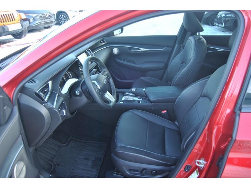 2023 Infiniti QX50 - Image 9