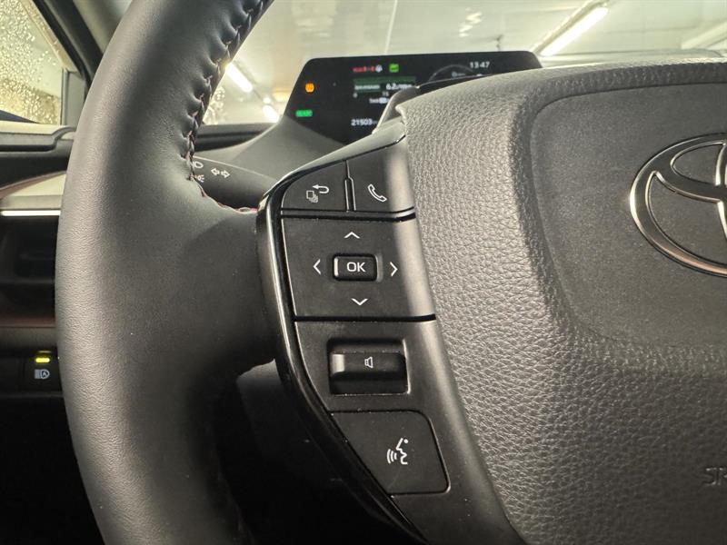 toyota Prius Plug-In Hybrid 2025 - 17